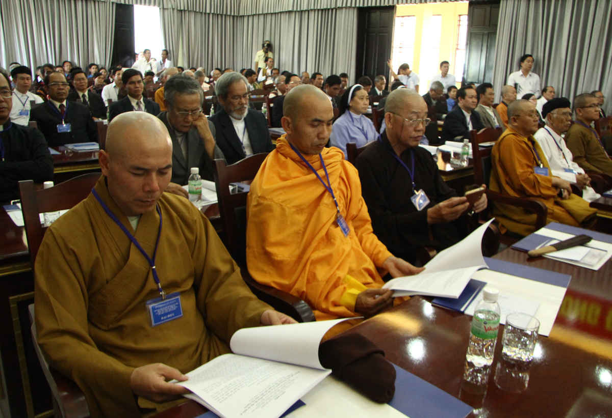 Các đại biểu chức sắc tôn giáo dự Hội nghị 