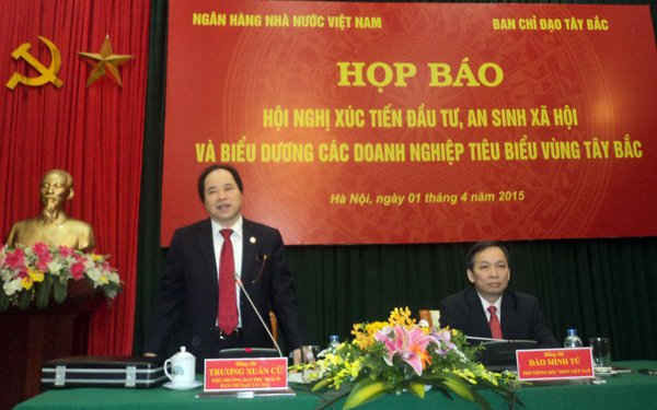Thứ trưởng Trương Xuân Cừ, Phó trưởng ban Phụ trách Ban chỉ đạo Tây Bắc phát biểu tại buổi họp báo sáng 01/4