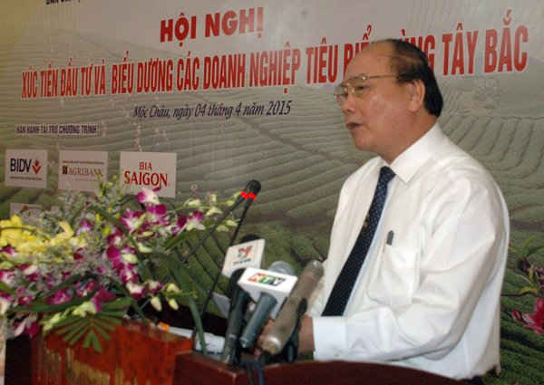 Phó Thủ tướng Nguyễn Xuân Phúc, Trưởng Ban chỉ đạo Tây Bắc phát biểu nhấn mạnh tiềm năng vùng Tây Bắc