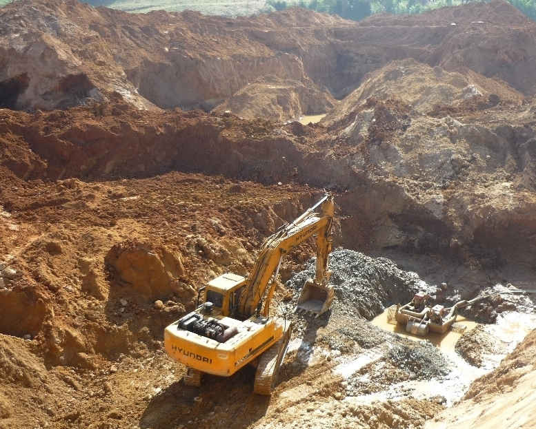 Tình trạng khai thác khoáng sản trái phép đang nóng tại các huyện miền núi Quảng Nam