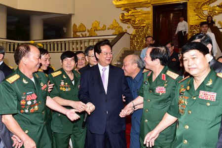 Thủ tướng với các cựu chiến binh