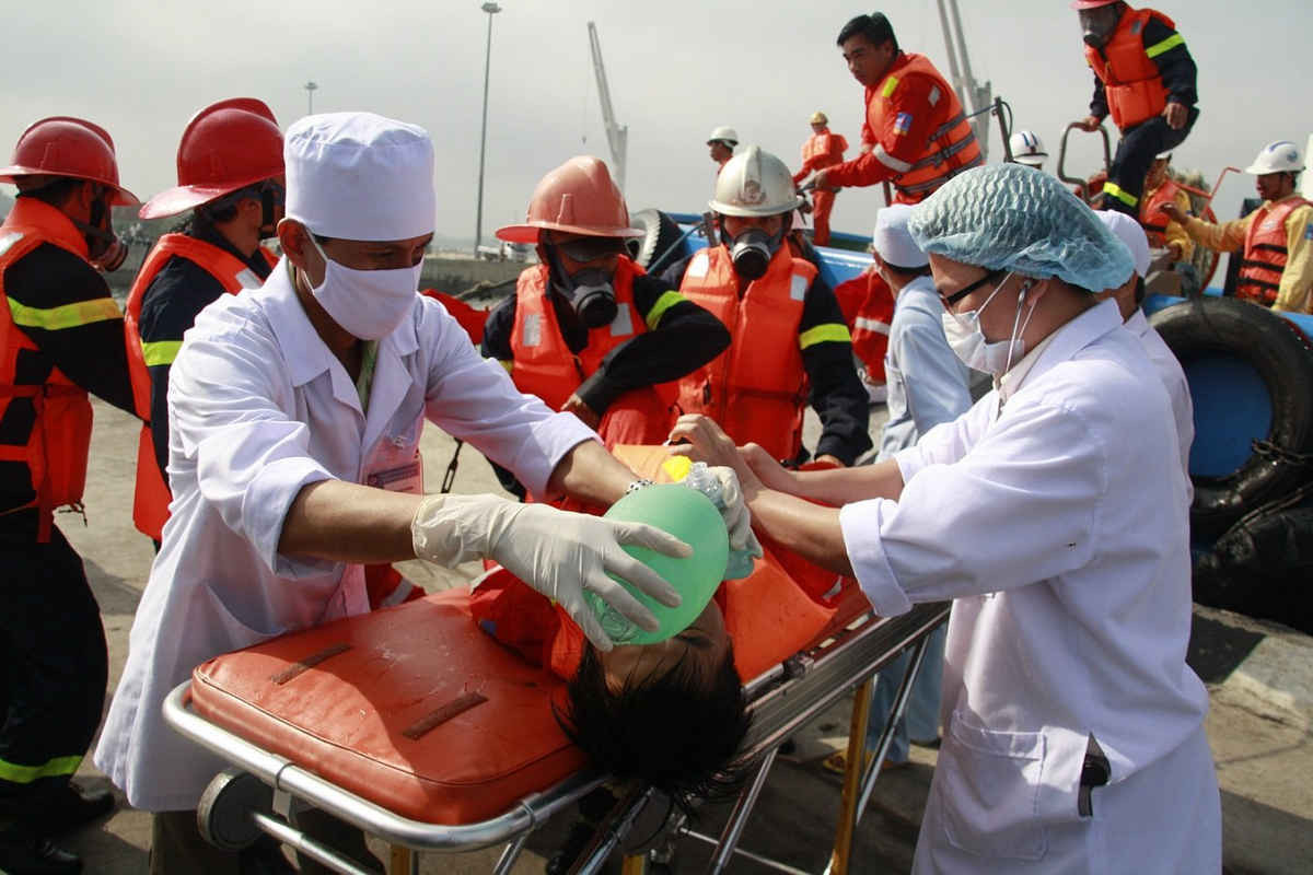- Khẩn trương cấp cứu cho nạn nhân và tiến hành đưa về Đà Nẵng