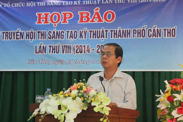 Phó Chủ tịch UBND TP.Cần Thơ – Nguyễn Thanh Dũng, phát biểu tại buổi họp báo.