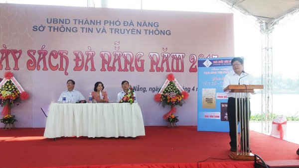 Phó Bí thư Thường trực Thành ủy Đà Nẵng Võ Công Trí phát biểu tại “Ngày sách Đà Nẵng 2015
