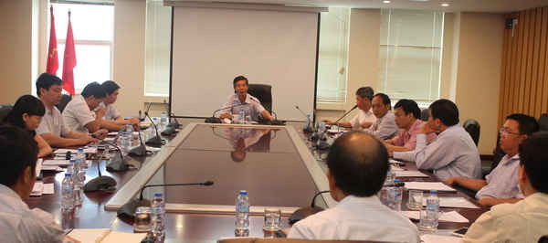Thứ trưởng Bộ TN&MT Chu Phạm Ngọc Hiển phát biểu chỉ đạo tại buổi làm việc