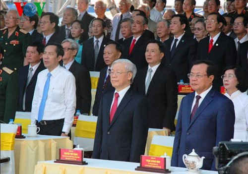 Lãnh đạo Đảng, Nhà nước dự Lễ khánh thành tượng đài Chủ tịch Hồ Chí Minh 