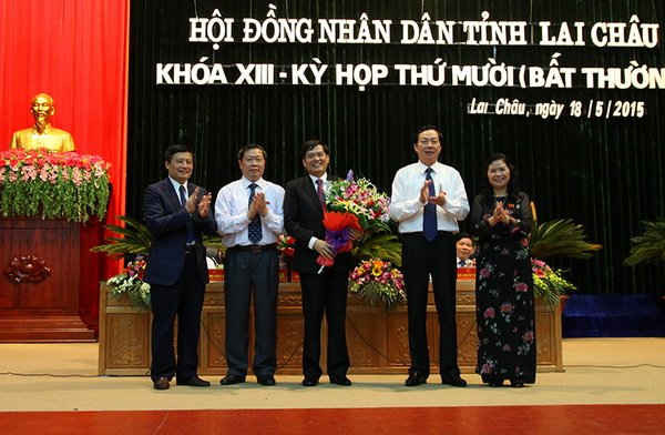 Lãnh đạo Tỉnh ủy Lai Châu chúc mừng ông Đỗ Ngọc An, tân Chủ tịch UBND tỉnh Lai Châu 
