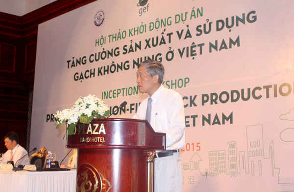 Ông Trần Văn Tùng, Thứ trưởng bộ Khoa học và Công nghệ phát biểu tai Hội thảo