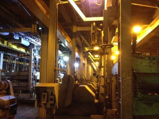 Hệ thống đèn LED được sử dụng trong khu vực sản xuất