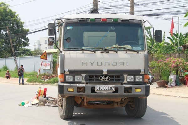 Xe Tải Ben 25 Tấn Hyundai Đời 97 Tại Hà Nội