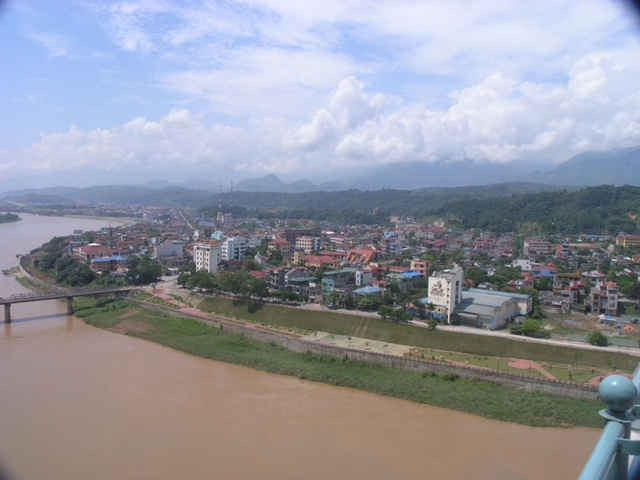 Khu vực đất ven sông Hồng của phường Duyên Hải có một doanh nghiệp bị hủy giấy quyền sử dụng đất. 