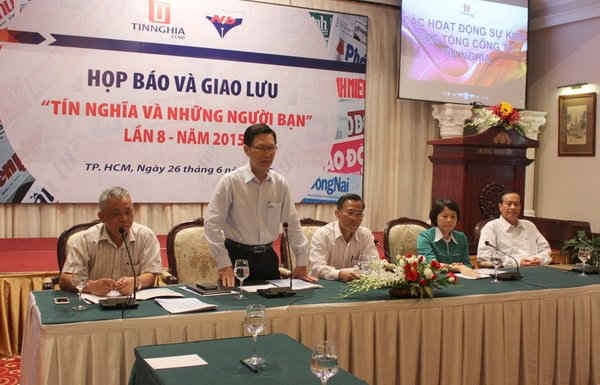 Lãnh đạo Tổng Công ty Tín Nghĩa tại buổi gặp gỡ báo chí 