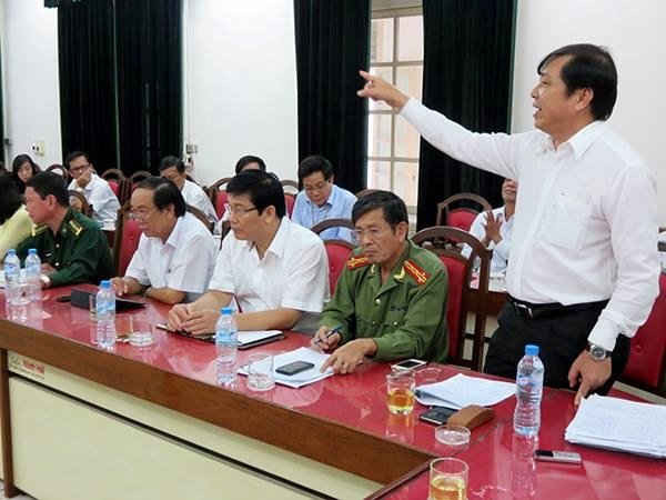 Chủ tịch UBND TP Đà Nẵng Huỳnh Đức Thơ thông báo với các đại biểu HĐND TP về quyết định buộc ông Ngô Văn Quang tháo dỡ khu biệt phủ xây dựng trái phép trên núi Hải Vân.