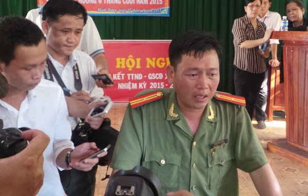 Đại diện Công an tỉnh Bình Phước thông tin nhanh vụ việc cho báo chí 