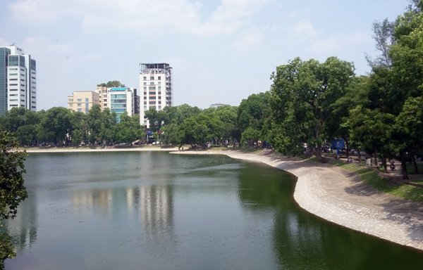 Hồ Thiền Quang là một trong những hồ có không gian xanh đẹp bậc nhất của Thủ đô Hà Nội