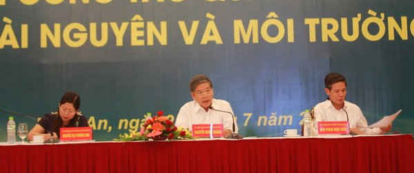 Bộ trưởng Nguyễn Minh Quang và các Thứ trưởng chủ trì Hội nghị