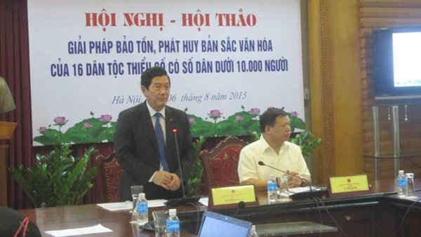 Thứ trưởng Bộ VH,TT&DL Huỳnh Vĩnh Ái phát biểu tại hội nghị