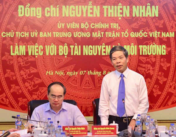 Bộ trưởng Bộ Tài nguyên và Môi trường Nguyễn Minh Quang phát biểu tại buổi làm việc 