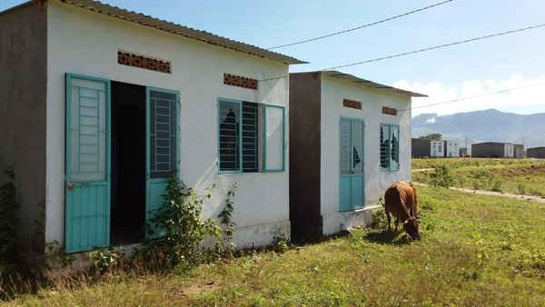 Khu tái định cư tại làng Đắk Đoát (xã Đắc Pét, huyện Đắk Glei) đã xuống cấp