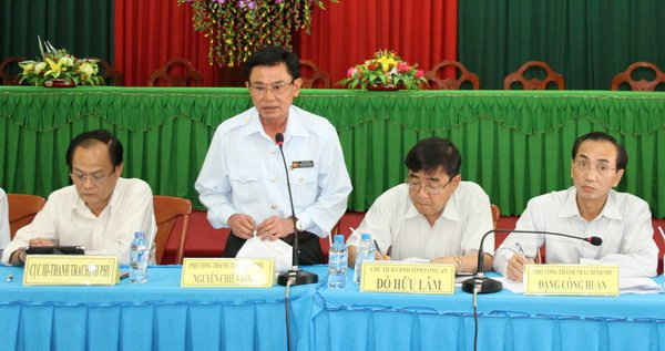 1.	Phó Tổng Thanh tra Chính phủ Nguyễn Chiến Bình phát biểu tại buổi tiếp và đối thoại với công dân. 