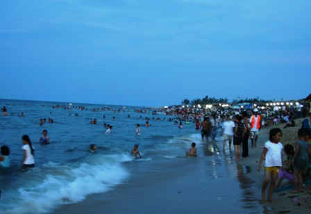 Biển Thuận An về đêm