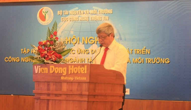 Thứ trưởng Bộ Tài nguyên và Môi trường Nguyễn Linh Ngọc phát biểu tại Hội nghị