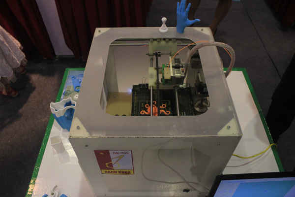 Sản phẩm máy in 3D, sáng chế của khoa cơ khí, Đại học Bách Khoa Hà Nội. 