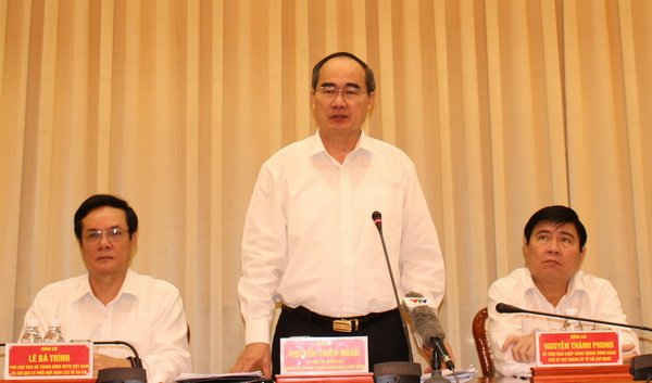 Ủy viên Bộ Chính trị - Chủ tịch Ủy ban Trung ương Mặt trận Tổ quốc Việt Nam phát biểu tại buổi làm việc với TP.HCM. 