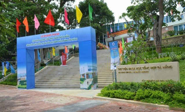 Thư viện khoa học tổng hợp Đà Nẵng