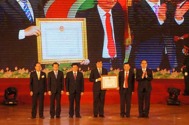 TP. Đà Nẵng đón nhận Huân chương Độc lập hạng nhất