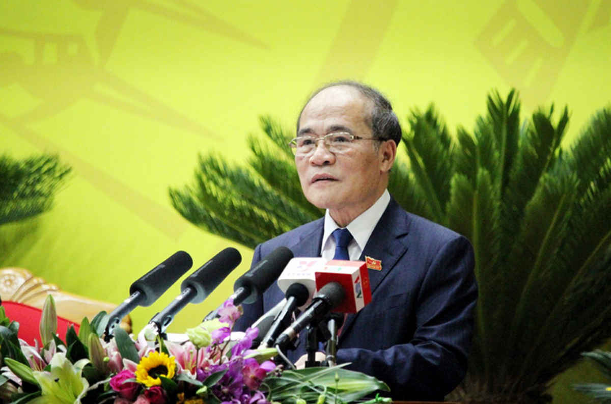 Chủ tịch Quốc Hội Nguyễn Sinh Hùng phát biểu tại Đại hội Đảng bộ tỉnh Quảng Ninh