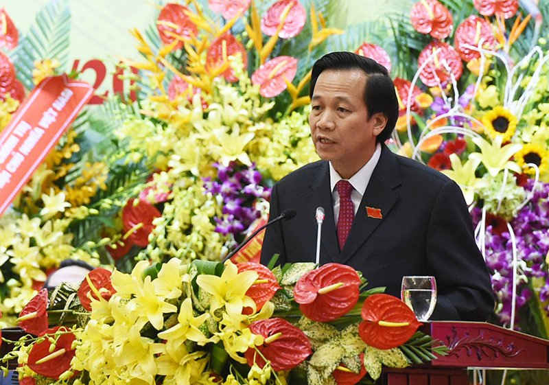 Đồng chí Đào Ngọc Dung, Ủy viên Trung ương Đảng, Bí thư Đảng ủy Khối các cơ quan Trung ương phát biểu tại Đại hội 