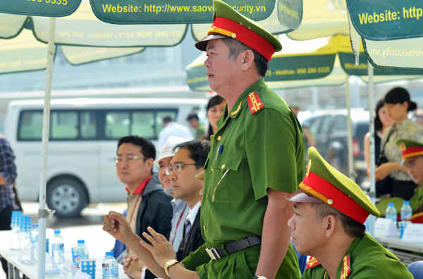 Đây là vụ cháy có quy mô lớn, chỉ đạo trực tiếp là Đại tá Tô Xuân Thiều Phó Giám đốc Sở Cảnh sát PC&CC TP. Hà Nội.