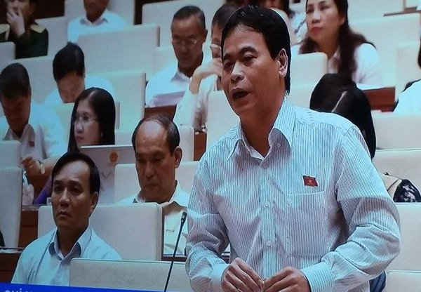 Đại biểu Nguyễn Mạnh Cường (Đoàn ĐBQH Quảng Bình) phát biểu trong phiên thảo luận - Ảnh: Việt Hùng