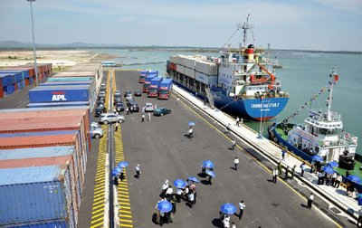 Cảng Chu Lai- Trường Hải đi vào hoạt động góp phần nâng cao năng lực cạnh tranh cho nhà đầu tư. Ảnh: VGP