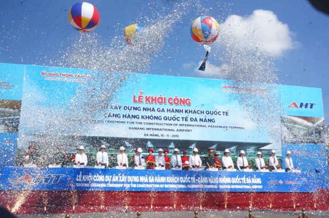 Ấn nút khởi công dự án xây dựng Nhà ga hành khách quốc tế Đà Nẵng