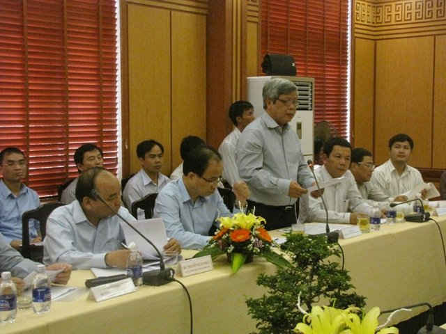 Thứ trưởng Bộ TN&MT Nguyễn Linh Ngọc phát biểu tại buổi làm việc