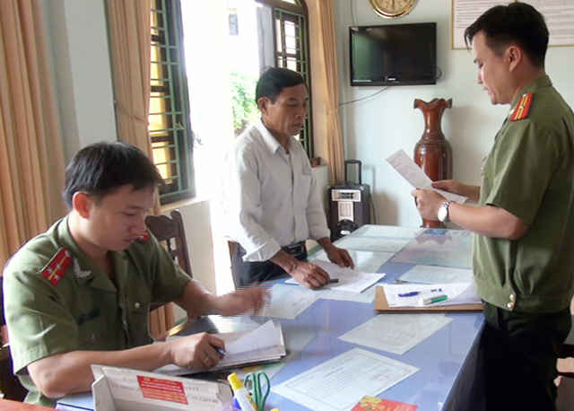 Cơ quan điều tra CA tỉnh Quảng Nam ra quyết định khởi tố và đình chỉ chức vụ đối với ông Đoàn Quốc Dũng, Chủ tịch UBND xã Phước Ninh, huyện Nông Sơn