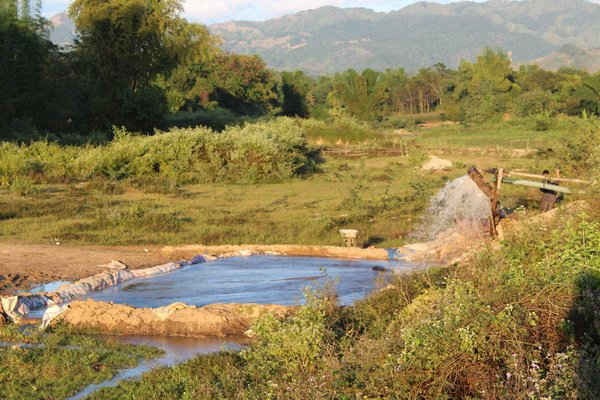 Điểm khai thác cát lậu tại sông Nậm Rốm đoạn chảy qua địa bàn C4, xã Thanh Hưng, huyện Điện Biên