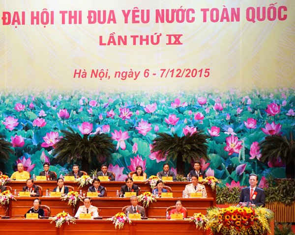 (TN&MT) - Chiều 07/12, Thủ tướng Chính phủ Nguyễn Tấn Dũng – Chủ tịch Hội đồng Thi đua khen thưởng Trung ương đã chính thức phát động Phong trào thi đua yêu nước giai đoạn 2016 - 2020.