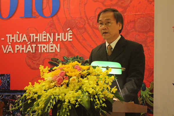 Ông Chế Ngọc Chung, Giám đốc Trung tâm Festival Huế cho biết dù còn hơn 4 tháng nữa nhưng công tác chuẩn bị cho Festival Huế 2016 đang được tích cực triển khai từ bây giờ.JPG