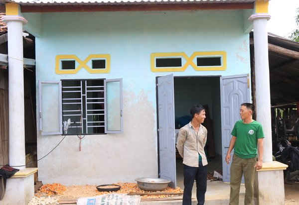 Căn nhà của ông Lý Kiềm Trình bị “mập mờ” trong quá trình xây dựng và đang bộc lộ sự kém chất lượng