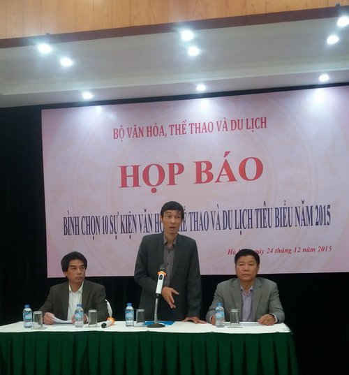 Ông Trần Đăng Khoa – Tổng biên tập báo Văn hóa phát biểu tại họp báo