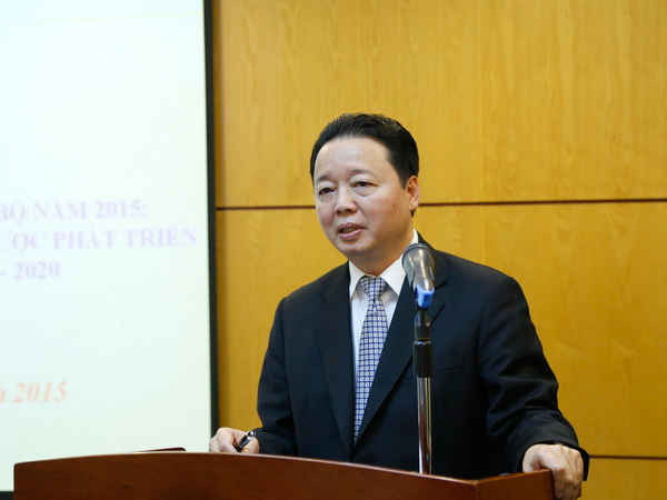 Thứ trưởng Bộ TN&MT Trần Hồng Hà phát biểu chỉ đạo tại hội nghị