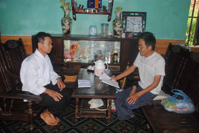 Anh Nguyễn Minh Thọ, đọc lại toàn bộ nội dung ghi chép cẩn thận khi ông Lê Văn Ưu đến thu tiền làm trợ cấp