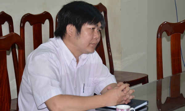 Ông Bùi Băng Hải - Giám đốc Công ty TNHH TM MTV Băng Hải đang làm việc với cơ quan chức năng.