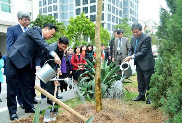 Lãnh đạo Bộ TN&MT tham gia Tết trồng cây 