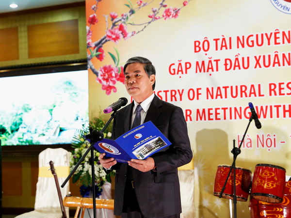 Bộ trưởng Bộ TN&MT Nguyễn Minh Quang phát biểu tại buổi gặp mặt