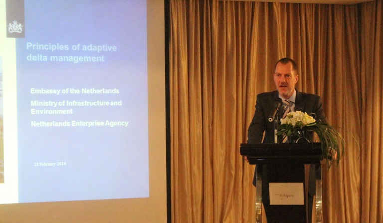 Ông Tom Kombier, đại diện Đại sứ quán Hà Lan tại Việt Nam nhấn mạnh tầm quan trọng của việc xây dựng quy hoạch vùng.