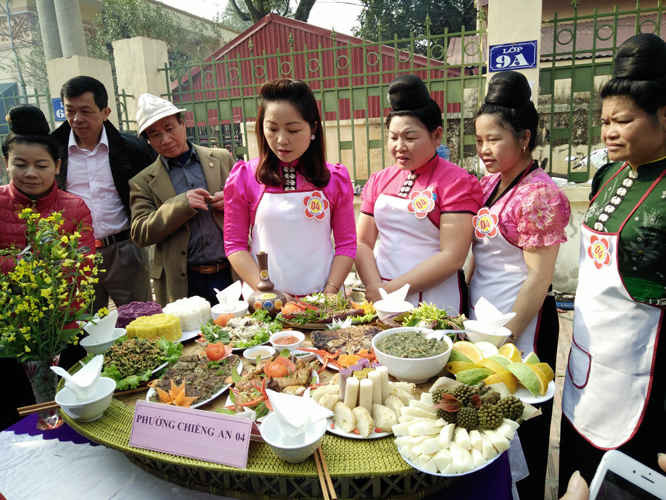 Hội thi ẩm thực dân tộc trong khuôn khổ Lễ hội đền thờ Vua Lê Thái Tông